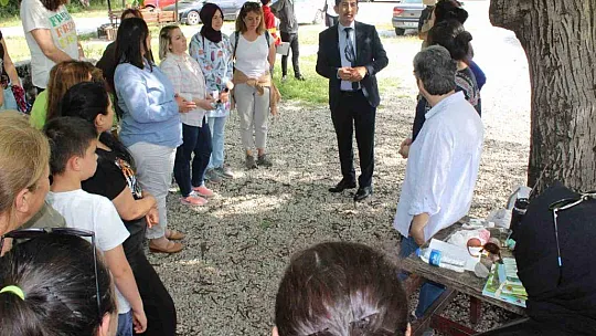 Köyceğiz'de öğretmenler ders kazanımlarını doğada uyguladı