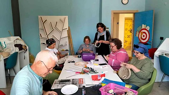 Köyceğiz'de sepet örme kursu devam ediyor