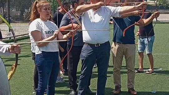 Köyceğiz'de Toparlar Ortaokulu yararına yardım etkinliği düzenlendi