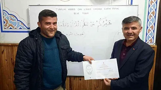 Köyceğiz'de vatandaşlar Kur'an-ı Kerimi öğrenmenin mutluluğunu yaşadılar