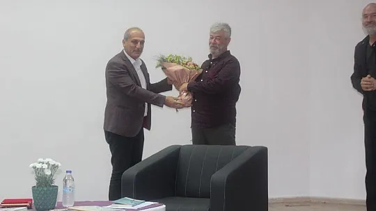 Köyceğiz'de yazar Semih Gümüş öğrencilerle buluştu