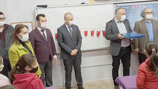 Köyceğiz Döğüşbelen Ortaokulu kütüphaneye kavuştu