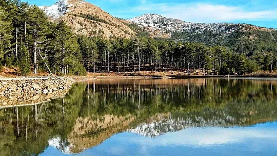 Köyceğiz'in doğa manzaraları kartpostallık görüntüler oluşturdu