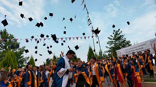 Köyceğiz Meslek Yüksekokulu'nun mezuniyet töreni yapıldı