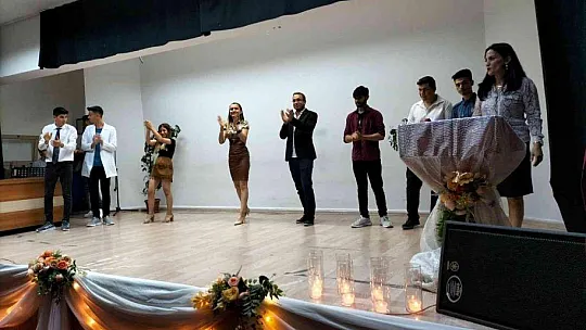 Köyceğiz Mesleki ve Teknik Anadolu Lisesi'nden yılsonu gösterisi