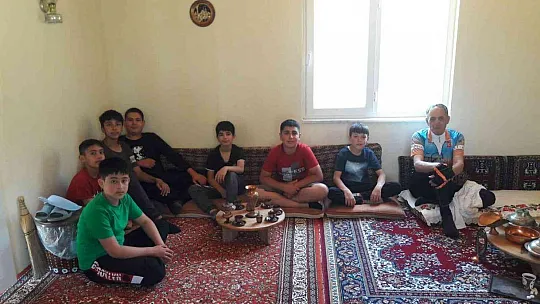 Köyceğiz Zeytinalanı Ortaokulu'nda, Köy Odası geleneği yaşatılıyor
