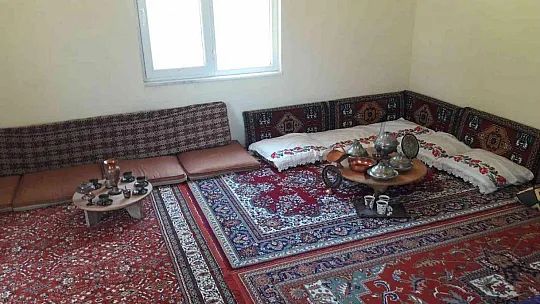 Köyceğiz Zeytinalanı Ortaokulu'nda, Köy Odası geleneği yaşatılıyor