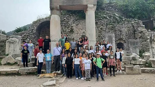 Öğrenciler Matematik Müzesi'nde Bilgilendi