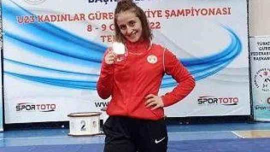 Köyceğizli Selvi şampiyonluğa doymuyor