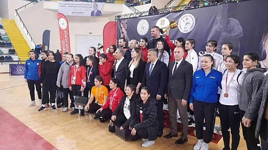Köyceğizli Sevgi Keser, U17 Kadınlar Güreş Şampiyonası'nda üçüncü oldu