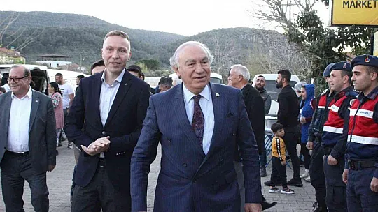 Küçük Dibekdere'de iftar yemeği
