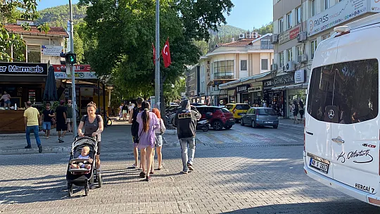 FETHİYE'DE TRAFİK ÇALIŞMALARI YOĞUNLAŞTI