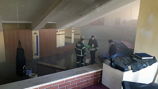 Kültür Merkezi'ndeki yangın korkuttu