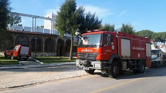 Kültür Merkezi'ndeki yangın korkuttu