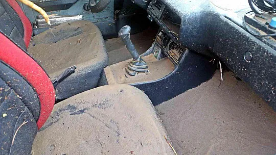 KUMLUCA'DA SEL ESNAFI VURDU, GÖRÜNTÜLER SAVAŞ ALANLARINI ARATMADI