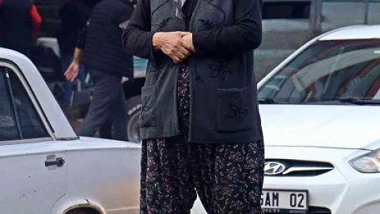 KUMLUCA'DA SEL ESNAFI VURDU, GÖRÜNTÜLER SAVAŞ ALANLARINI ARATMADI