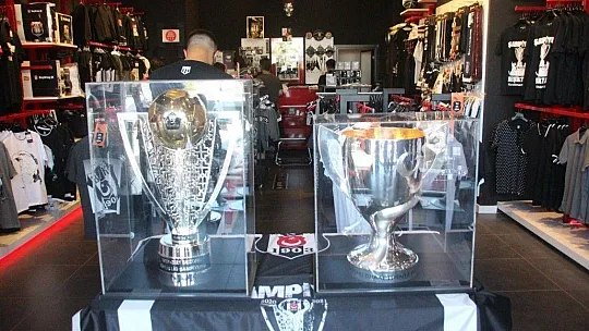 Kupalar, Bodrum'da taraftarlarla buluştu