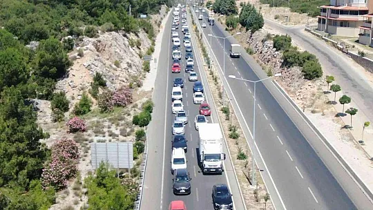 Kurban Bayramı tatili için yollara akın ettiler