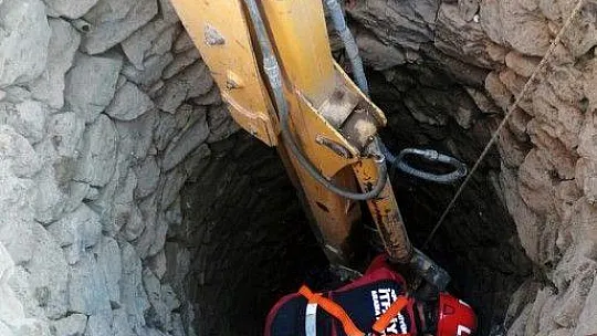 Kurbanlık dana kuyuya düştü