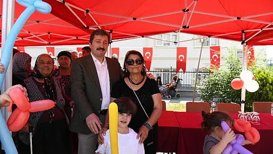 Vali Tavlı, Depremzede Ailelerle Bir Araya Geldi