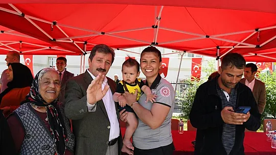 Vali Tavlı, Depremzede Ailelerle Bir Araya Geldi