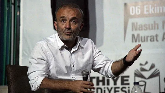 Ünlü Yazarlar, 'Türkiye'de Basın ve Politik Yüzü' söyleşisinde buluştu