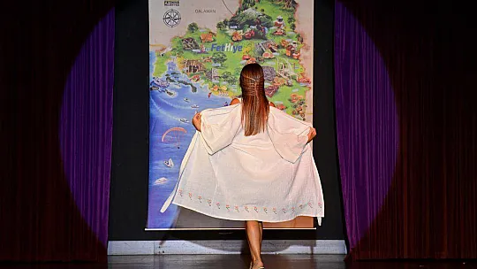 LİKYA İLMEKLERİ DEFİLESİ GÖZ KAMAŞTIRDI