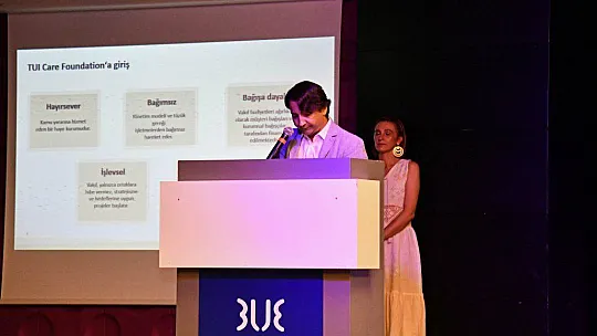 LİKYA İLMEKLERİ DEFİLESİ GÖZ KAMAŞTIRDI