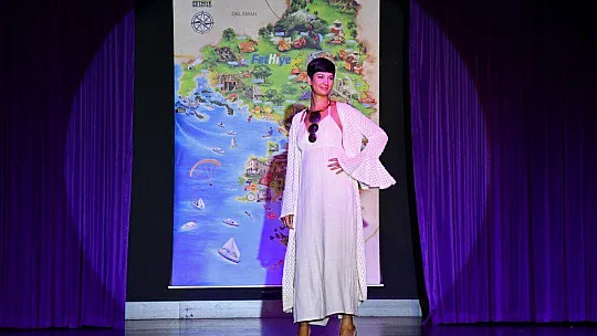 LİKYA İLMEKLERİ DEFİLESİ GÖZ KAMAŞTIRDI