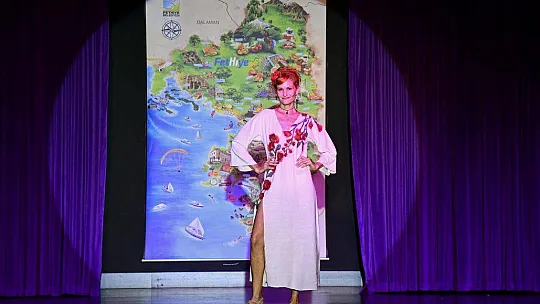 LİKYA İLMEKLERİ DEFİLESİ GÖZ KAMAŞTIRDI