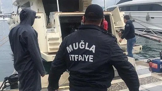 Lüks teknede yangın