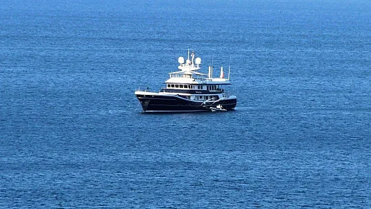 Lüks yatlar Bodrum'a akın edip, tüm koyları süsledi