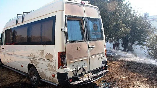 Mahalleli yangını söndürmek için seferber oldu