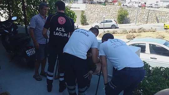 Makas atan otomobil sürücüsü kazaya neden olup kaçtı