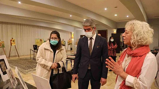 Marmaris 'Aferim Kızıma' sergisi açıldı