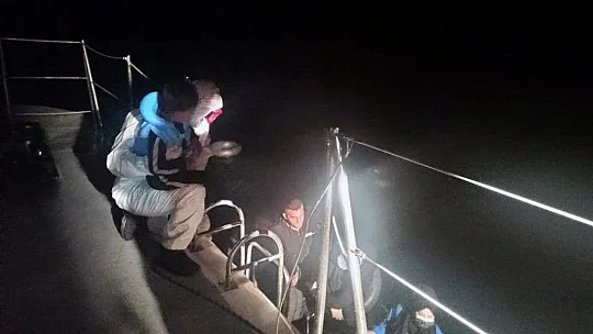 Marmaris açıklarında 14 sığınmacı kurtarıldı