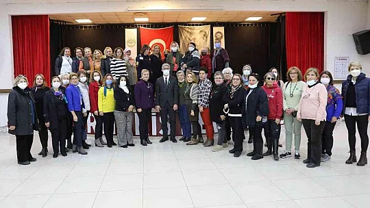Marmaris Belediye Başkanı Oktay Kent Konseyi Kadın Meclisi toplantısına katıldı