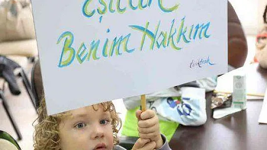 MARMARİS BELEDİYE BAŞKANI OKTAY MİNİK ÖĞRENCİLERİ AĞIRLADI