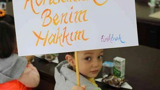 MARMARİS BELEDİYE BAŞKANI OKTAY MİNİK ÖĞRENCİLERİ AĞIRLADI