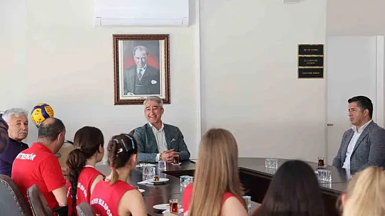 Başkan Oktay, Başarılı Sporcuları Ağırladı