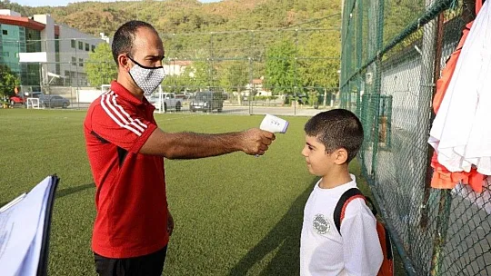 Marmaris Belediye Gençlikspor çalışmalara başladı