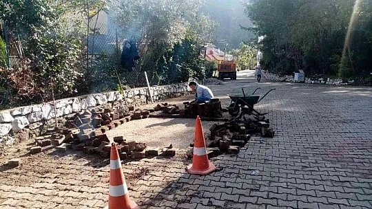 Marmaris Belediyesi ekipleri çalışmalarını sürdürüyor
