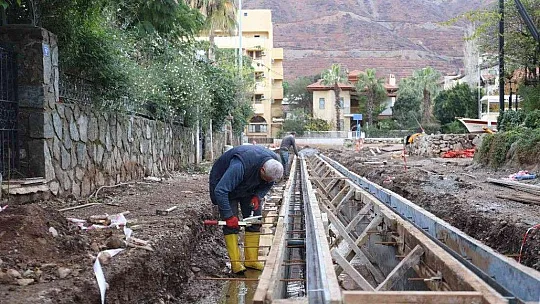 Marmaris Belediyesi ekipleri İçmeler'de çalışmalarına hız verdi