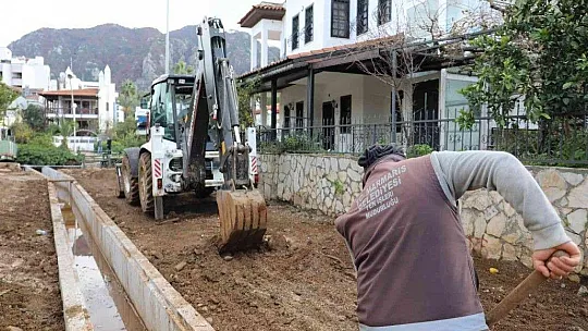 Marmaris Belediyesi ekipleri İçmeler'de çalışmalarına hız verdi