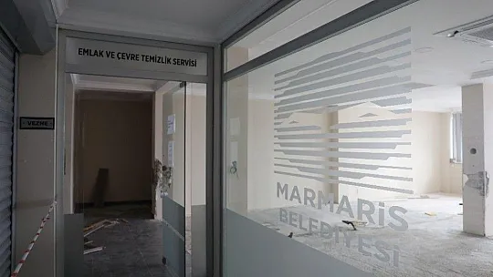 Marmaris Belediyesi hizmet binası boşaltıldı