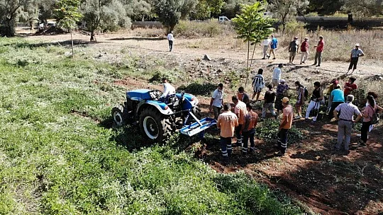 Marmaris Belediyesi ilk yerfıstığı hasadını yaptı