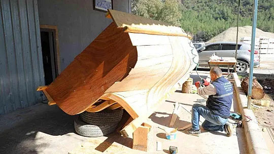 Marmaris Belediyesi Türkmenistan Parkı'na yeni görünüm kazandırıyor