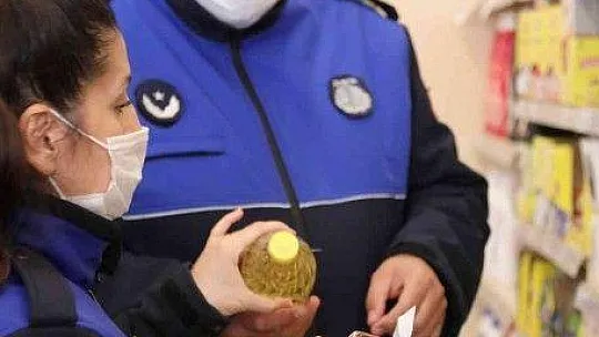 Marmaris Belediyesi zabıta ekiplerinden market denetimi