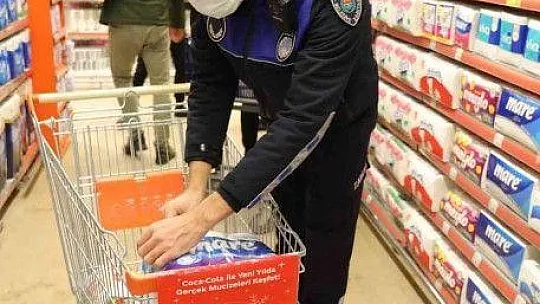 Marmaris Belediyesi zabıta ekiplerinden market denetimi