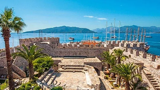 Marmaris Kalesi ve Arkeoloji Müzesi